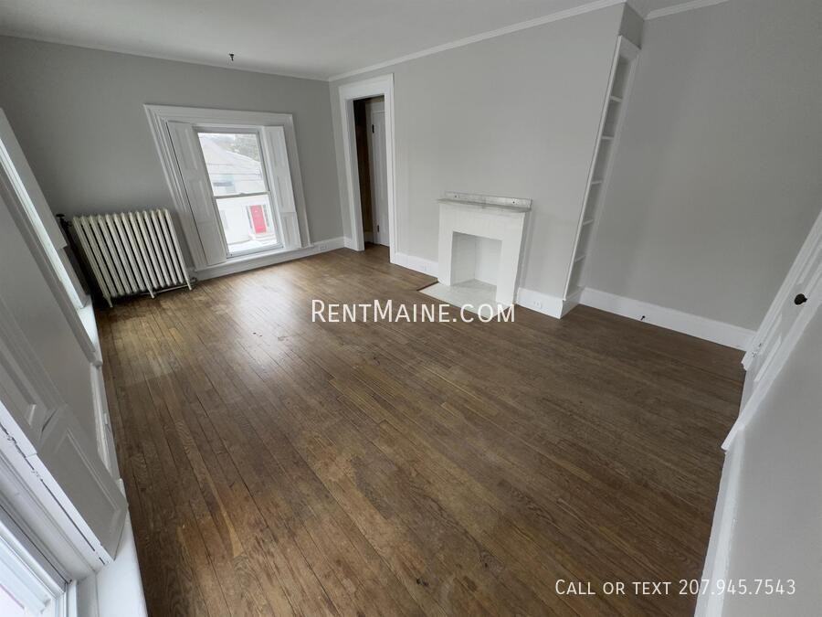 191 Center St #2 - Photo 6 of 15