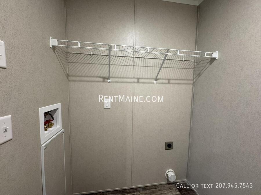 147 Sunset St - Photo 3 of 12