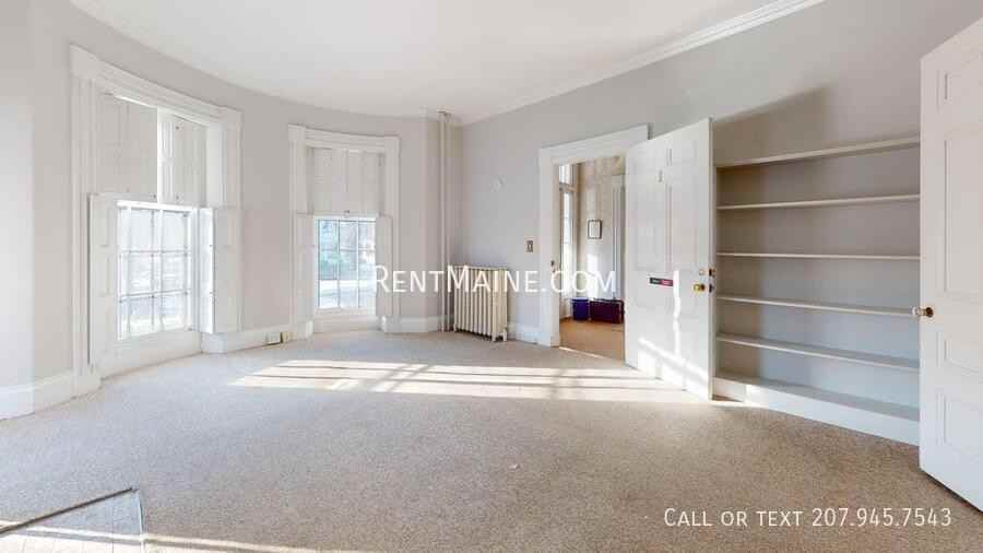 77 77 Broadway Apt. #1 - Photo 6 of 28