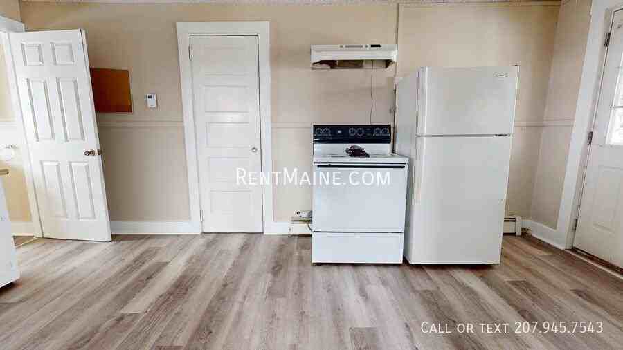 172 College Ave #6 - Photo 3 of 11