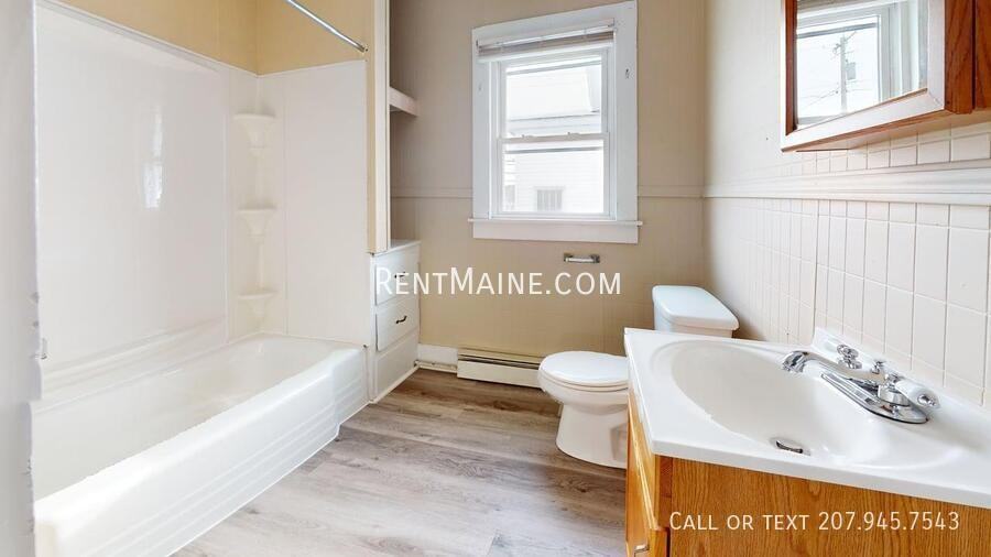 172 College Ave #6 - Photo 5 of 11