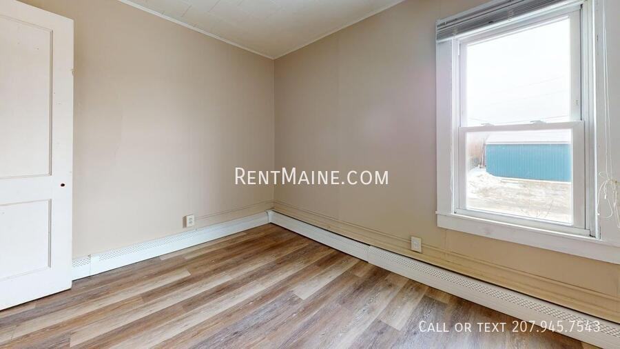 172 College Ave #6 - Photo 7 of 11