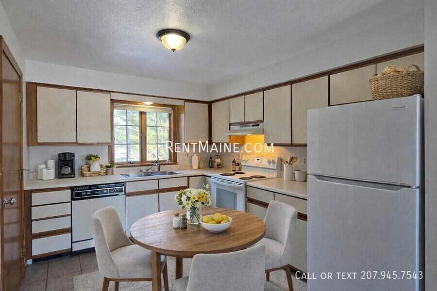 7 Hartley St #6 - Photo 2 of 20