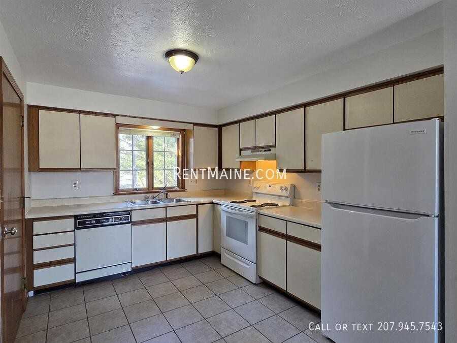 7 Hartley St #6 - Photo 4 of 20