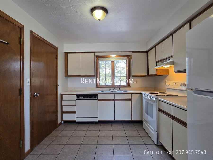 7 Hartley St #6 - Photo 6 of 20