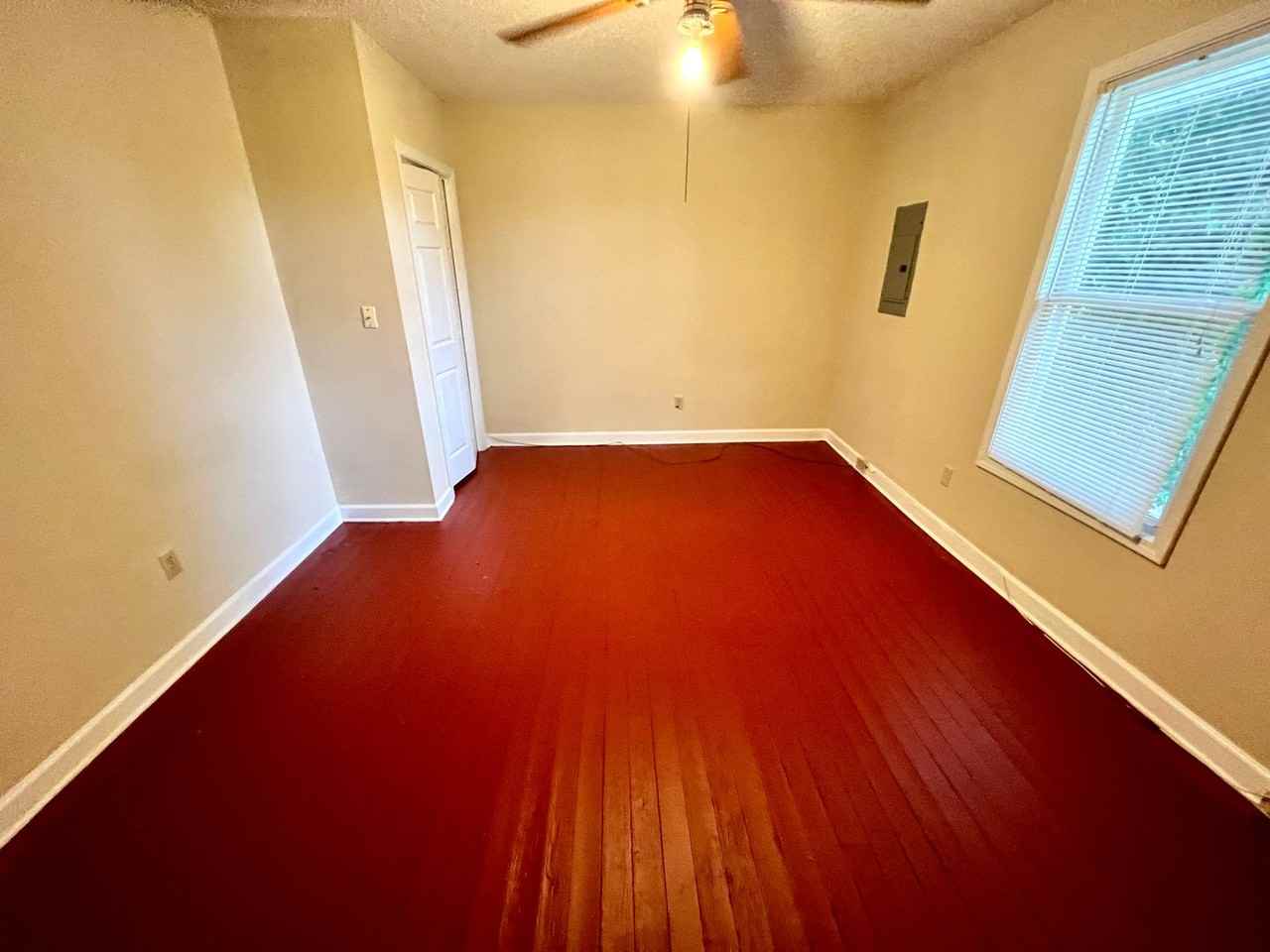 2323 Stark St #B - Photo 6 of 15