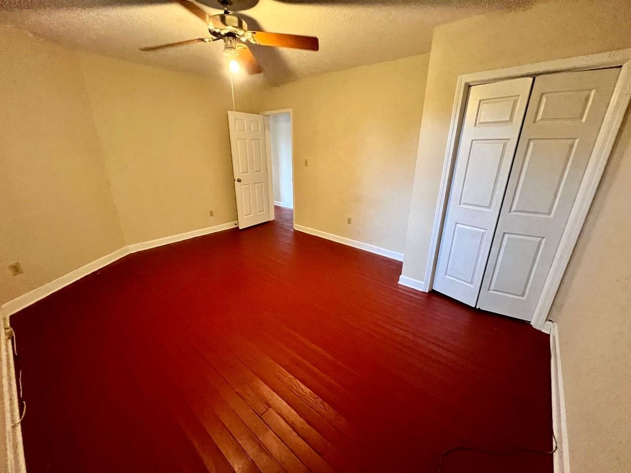 2323 Stark St #B - Photo 7 of 15