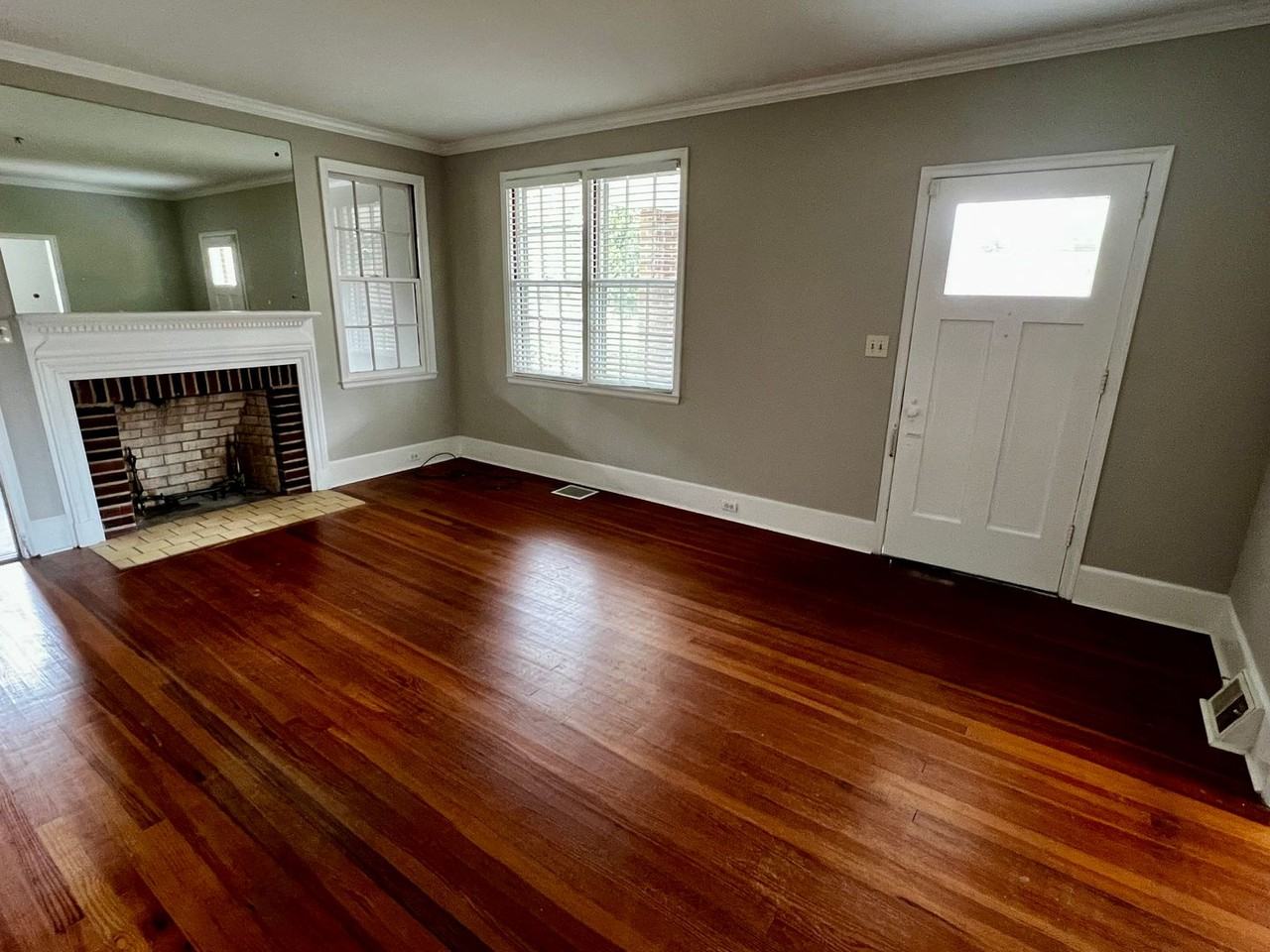 3800 Overbrook Dr - Photo 4 of 19