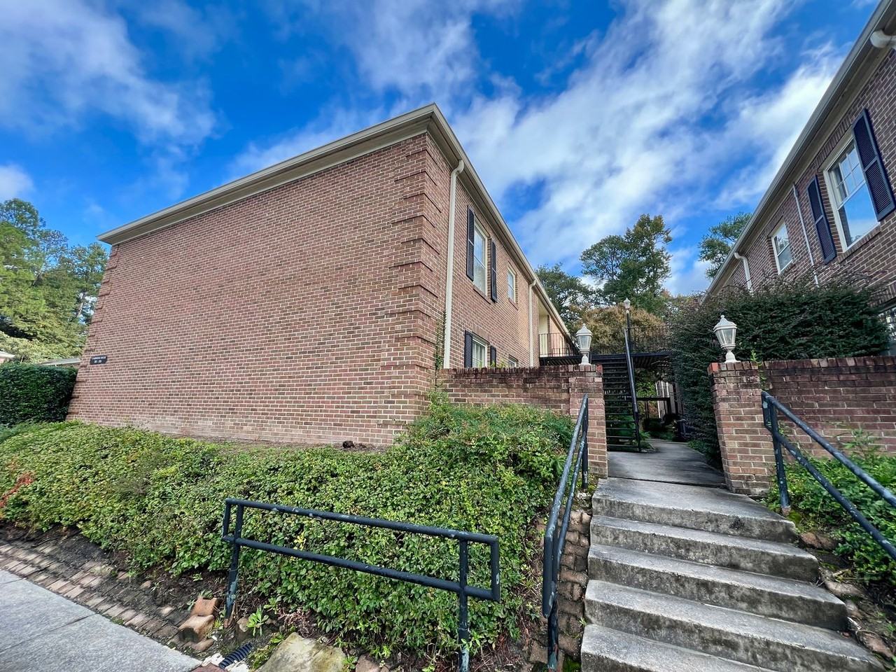 5516 Lakeshore Dr #312 - Photo 3 of 23