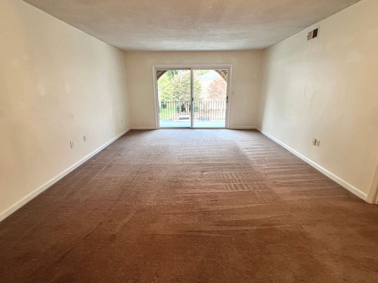 5516 Lakeshore Dr #312 - Photo 5 of 23