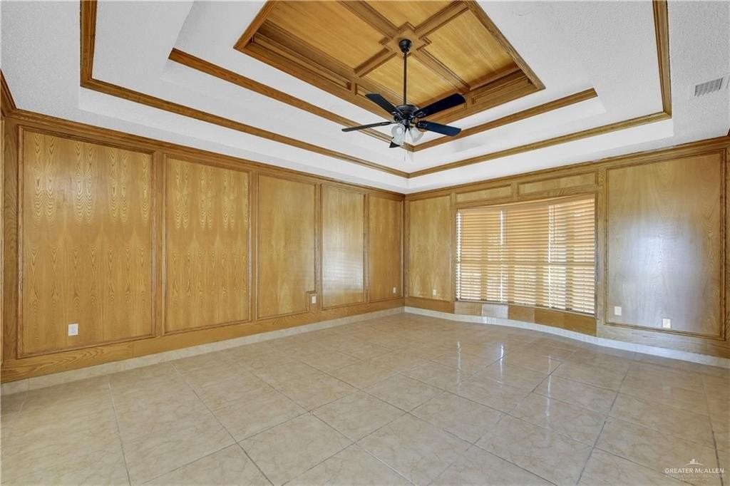 3800 N Cynthia St - Photo 4 of 20