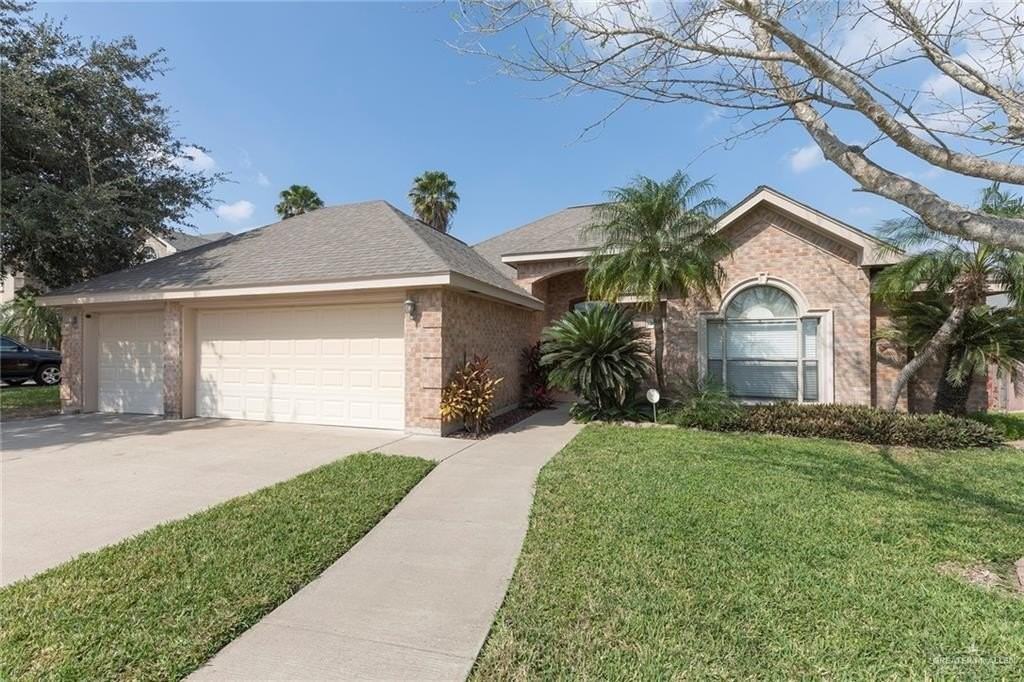 2003 E 25th 1/2 St - Photo 3 of 33