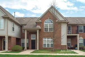 featured image of 3217 Primrose Ln