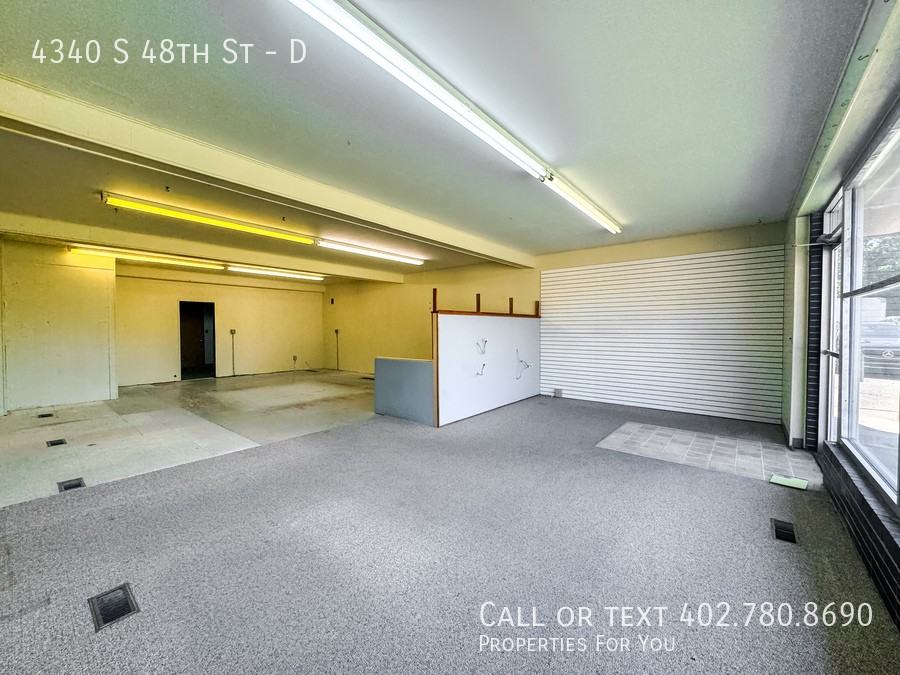 4340 S 48th St #D - Photo 5 of 13
