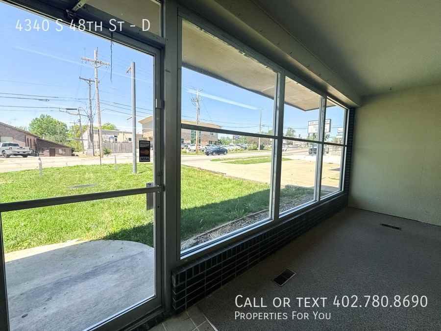 4340 S 48th St #D - Photo 6 of 13