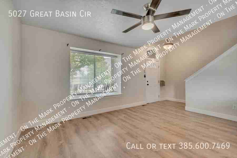 5027 W Great Basin Cir - Photo 7 of 40