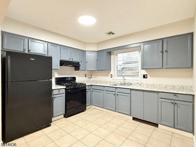 83 Peabody Pl - Photo 5 of 19