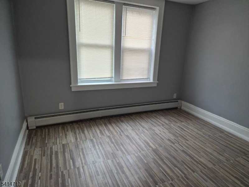 75 Center St #5 - Photo 5 of 6