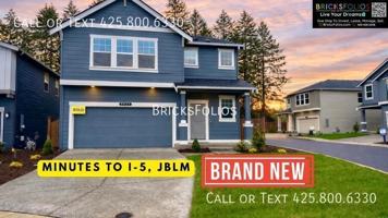 featured image of 4039 Hyde Loop Ne