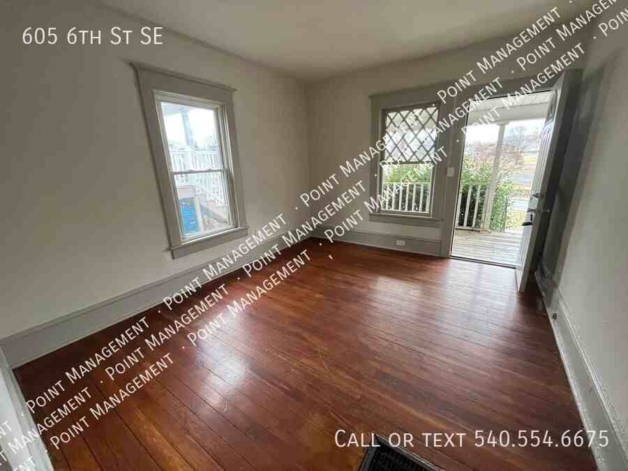 605 6th St Se - Photo 2 of 6