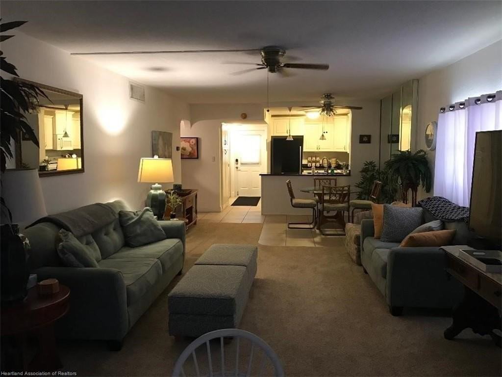 2131 Lakeview Dr #710 - Photo 3 of 9