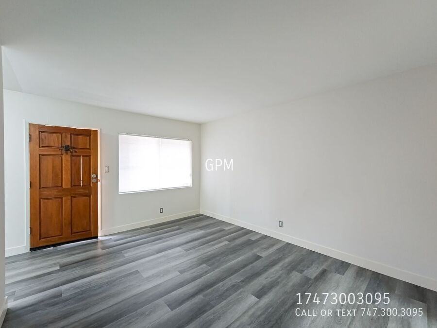 511 N Serrano - APT #6 - Photo 3 of 11