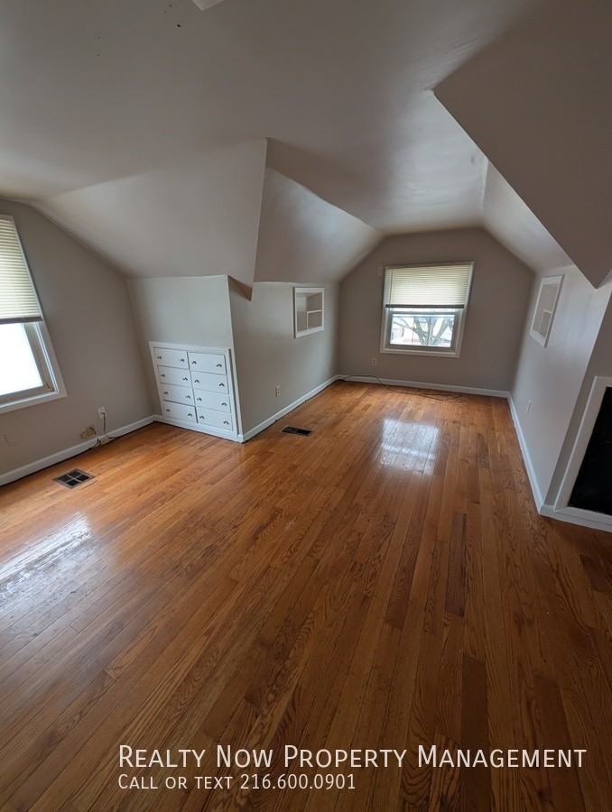 13604 Oak Park Blvd - Photo 7 of 17