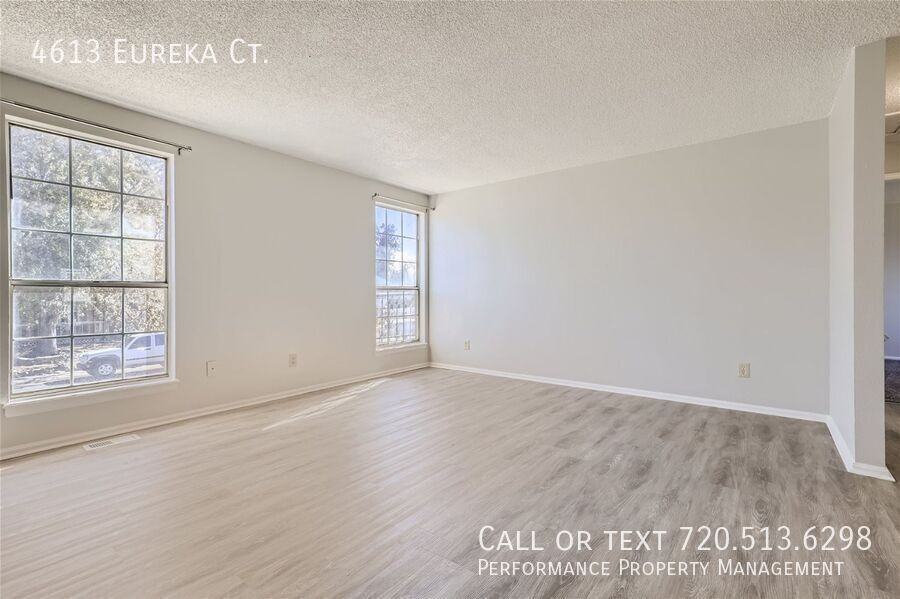 4613 Eureka Ct - Photo 3 of 11