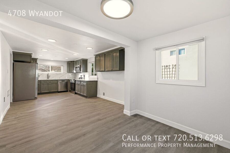 4708 Wyandot St - Photo 6 of 24