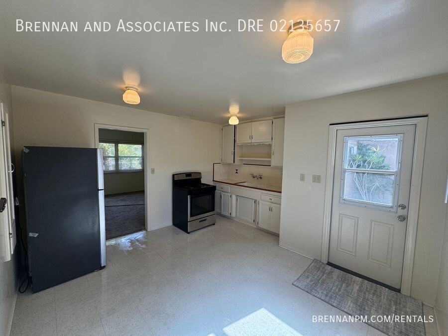 456 Davidson St #B - Photo 7 of 23