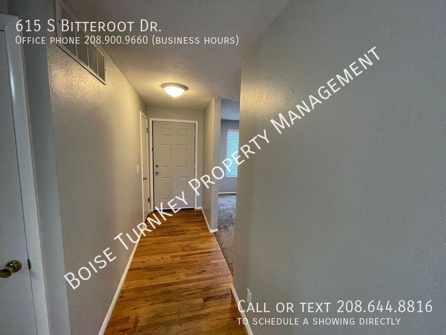 615 S Bitteroot Dr - Photo 3 of 42