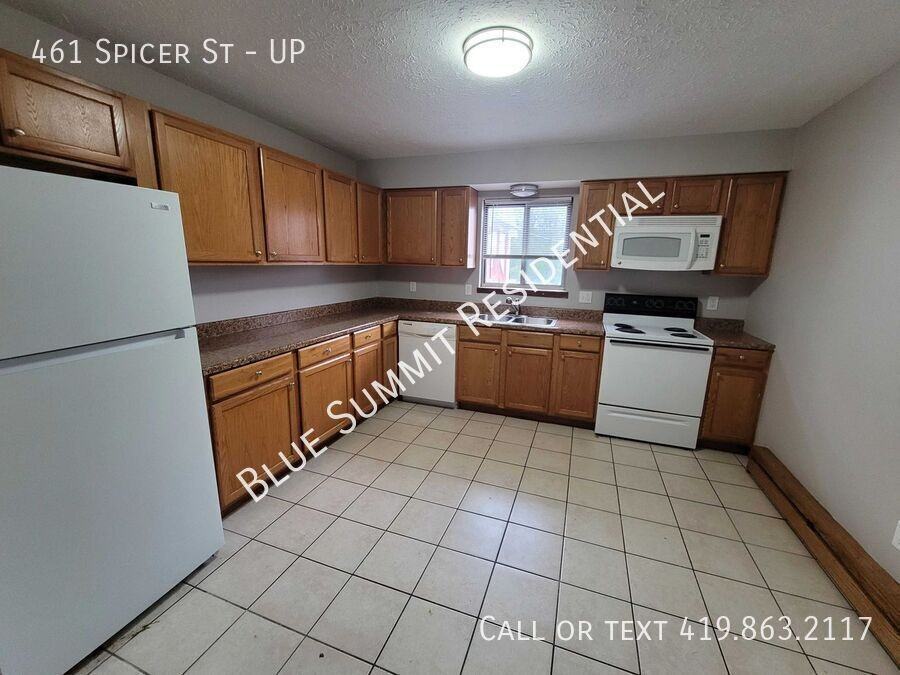 461 Spicer St #UP - Photo 2 of 24