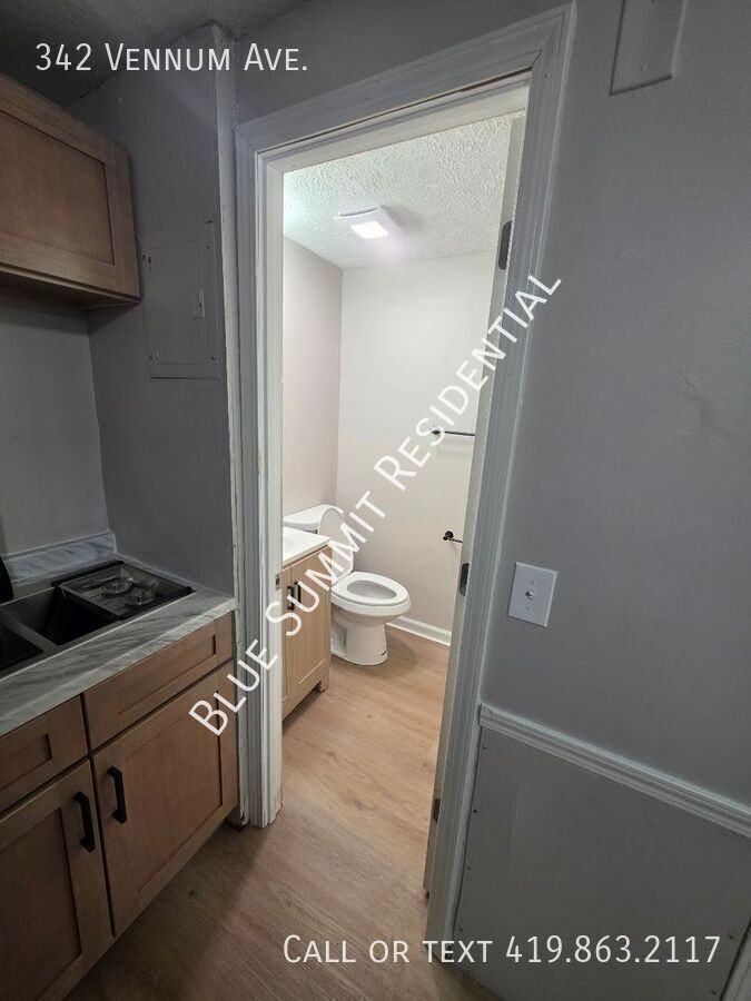 342 Vennum Ave - Photo 7 of 8