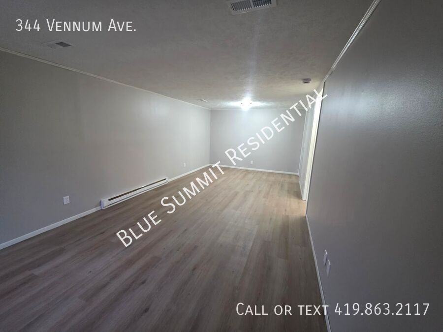 344 Vennum Ave - Photo 2 of 9
