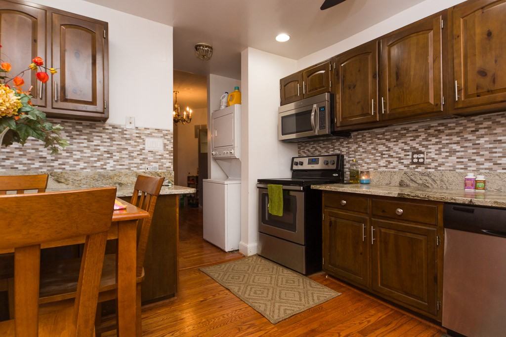 1944 3rd St Nw - Photo 5 of 21