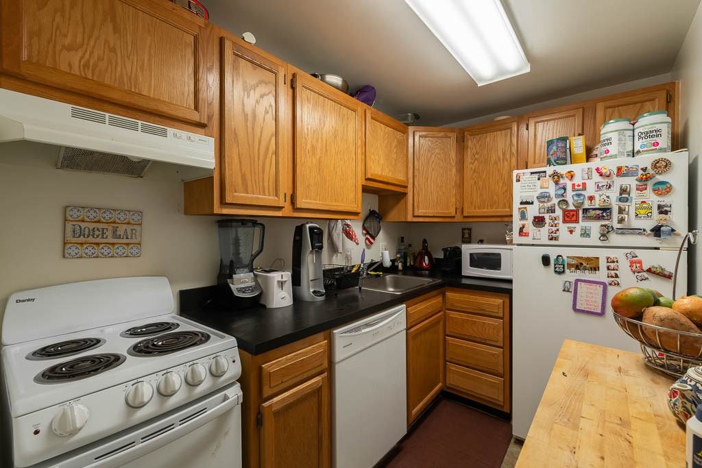 1906 T St Nw #A - Photo 5 of 13