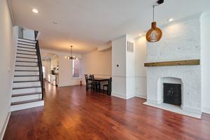 featured image of 727 13th St Ne