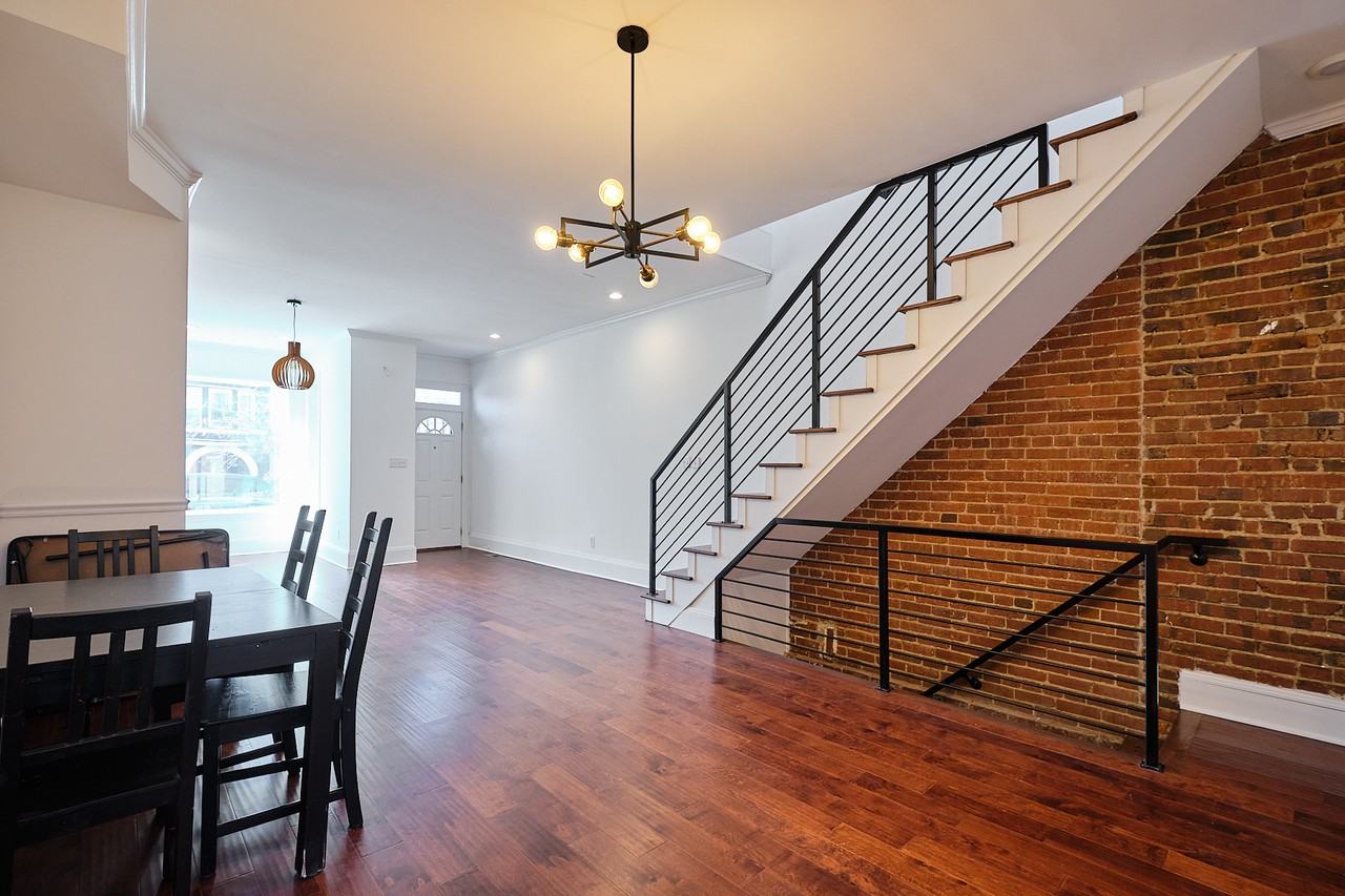 727 13th St Ne - Photo 2 of 38