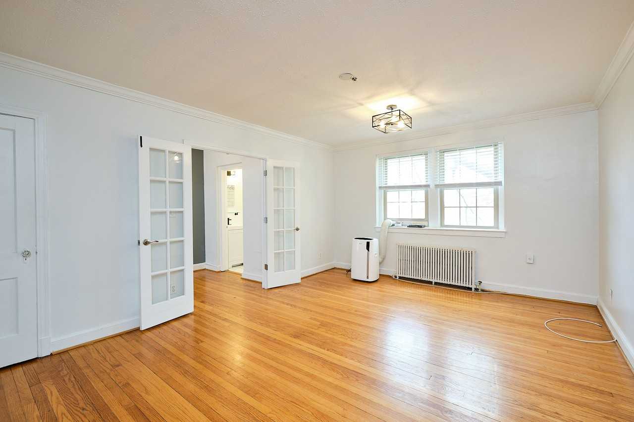 3925 Davis Pl Nw #206 - Photo 4 of 19