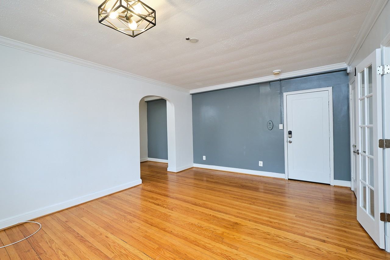 3925 Davis Pl Nw #206 - Photo 5 of 19