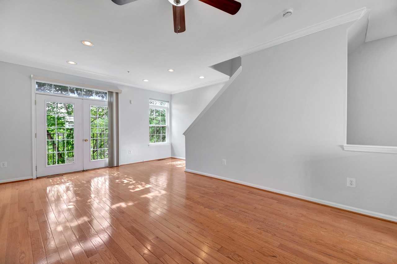 4287 S Capitol St Sw - Photo 5 of 18