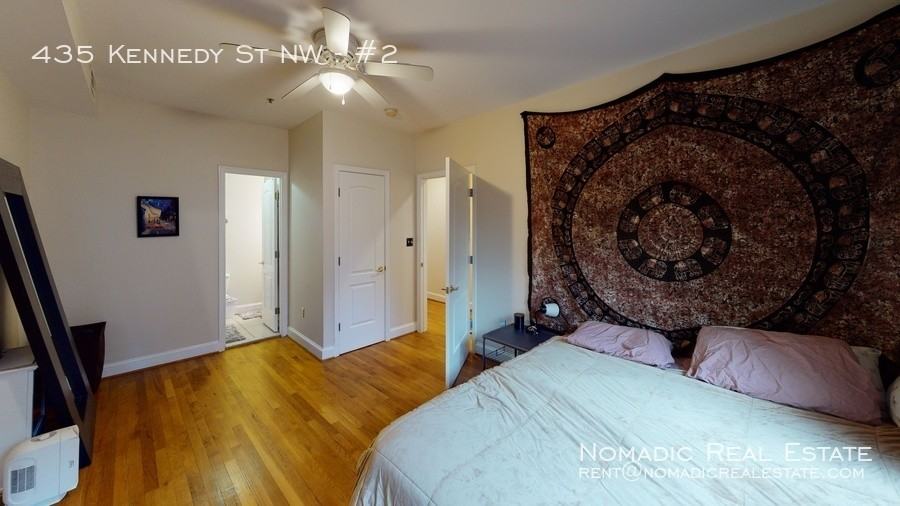 435 Kennedy St Nw #2 - Photo 4 of 11