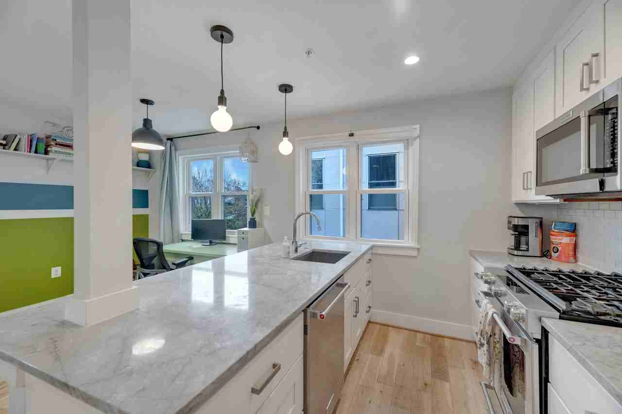 1516 K St Se #3A - Photo 5 of 17