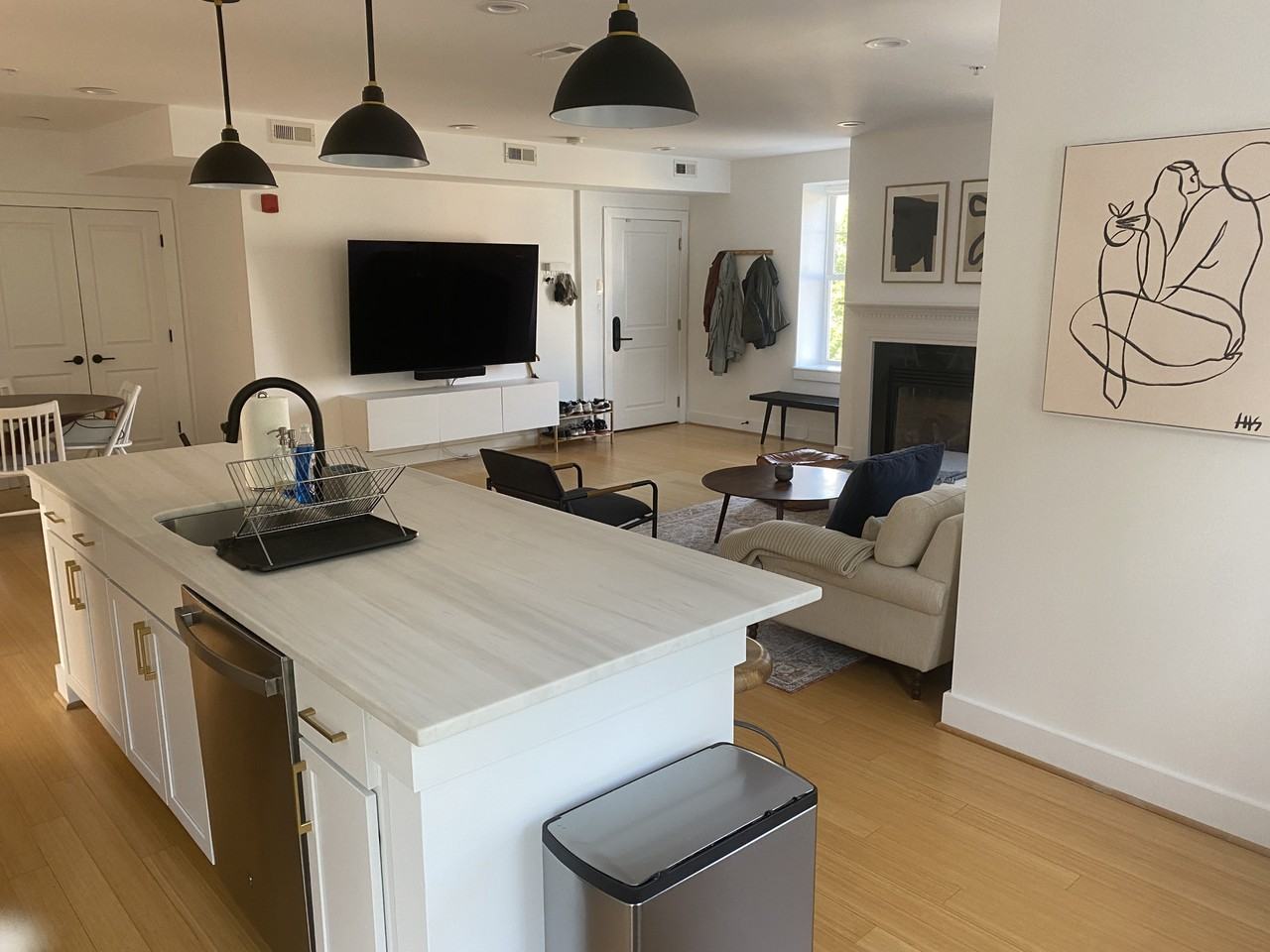 3311 13th St Nw #4 - Photo 6 of 25