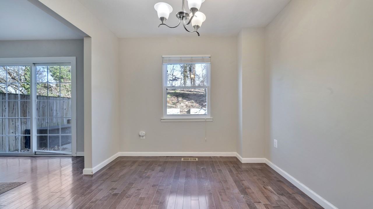 4364 Varnum Pl Ne - Photo 4 of 21