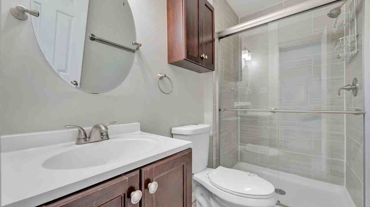 4364 Varnum Pl Ne - Photo 7 of 21