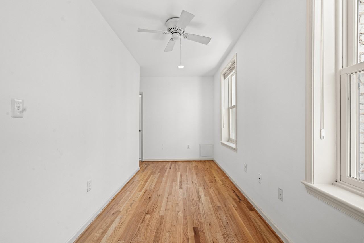 1030 Fairmont St Nw #104 - Photo 7 of 19