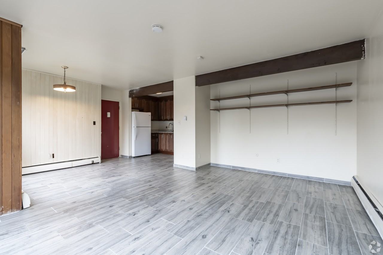 832 Packard St #1 - Photo 7 of 11