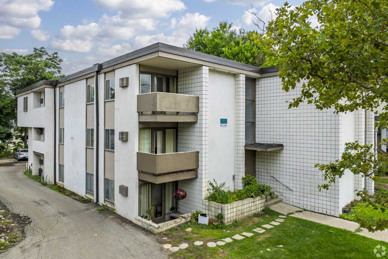 323 Packard St #11 - Photo 4 of 9