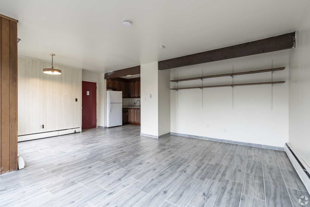 832 Packard St #11 - Photo 7 of 11